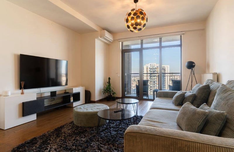 Alquiler de un apartamento amueblado de 3 habitaciones, 82 m², con vista al río, BW Arcadia, Belgrado, Serbia